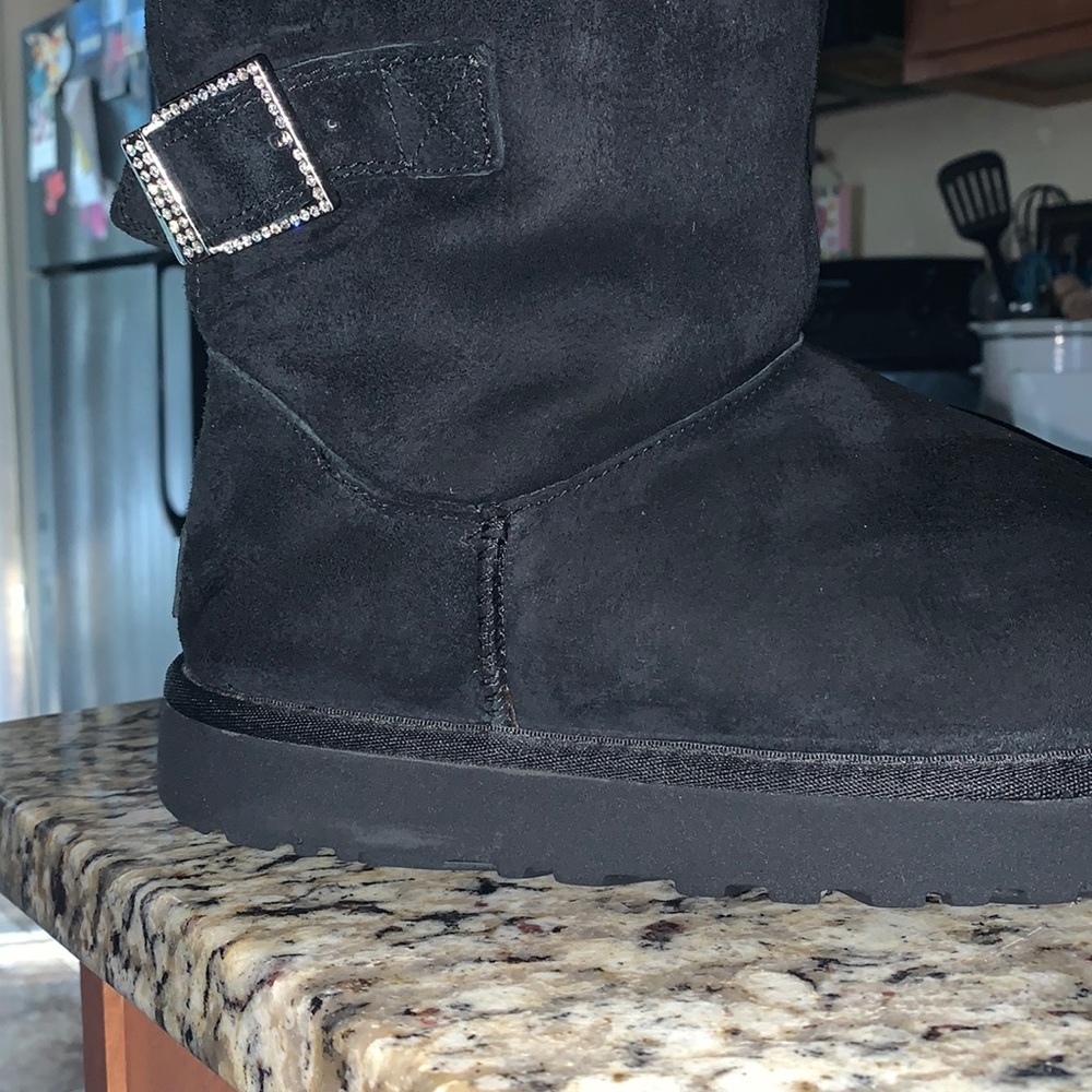 UGG BOOTS w Bling Buckle